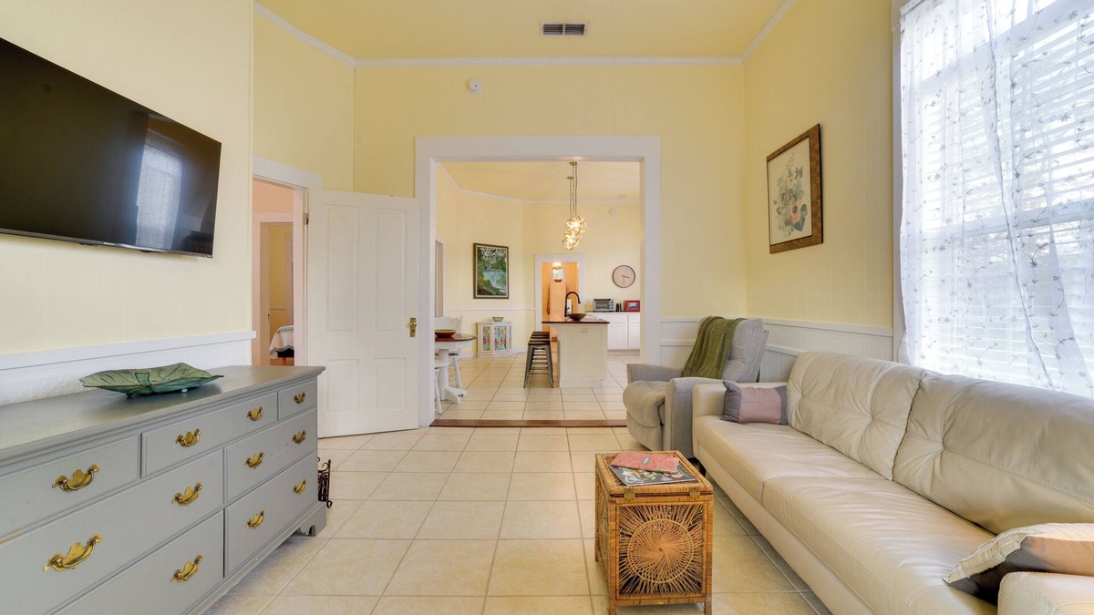 Thomasville Cottage | Cozy Thomasville Cottage - Walk to Downtown!