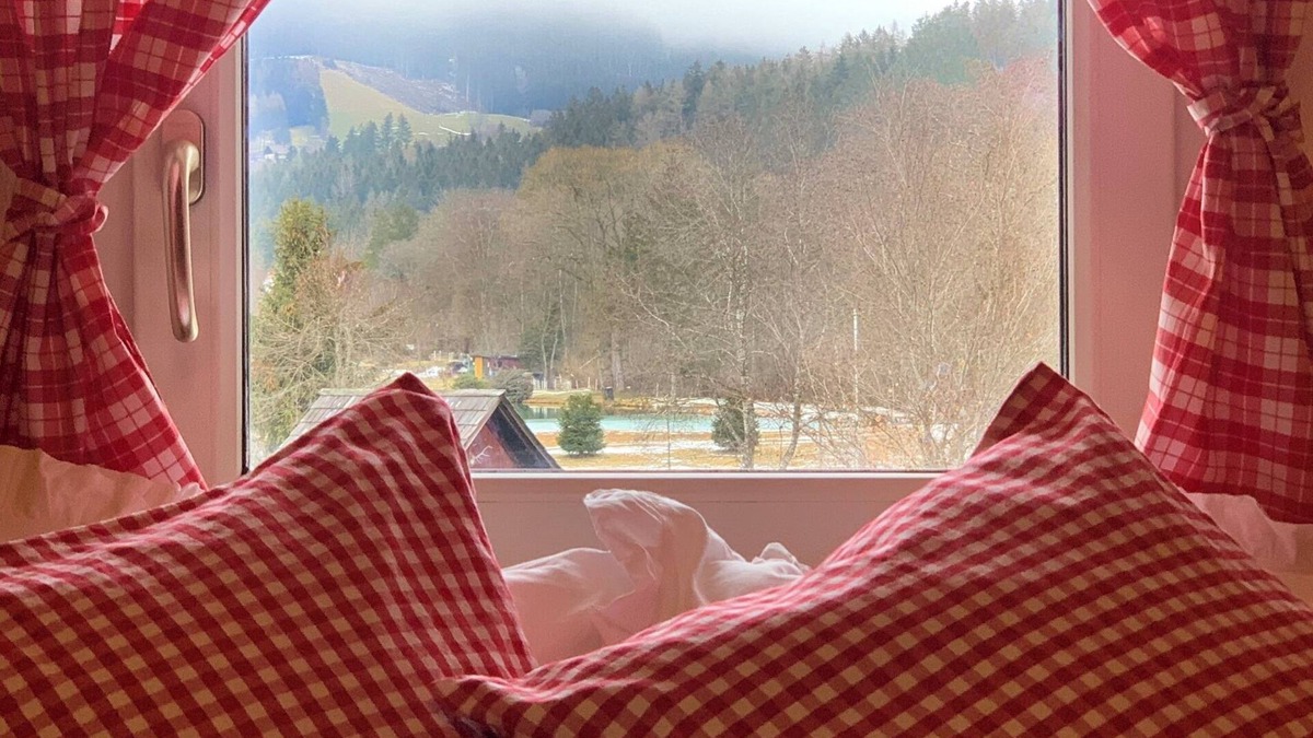 Dollach Apartment | Cozy Tiny Duplex Apartment, Lake 150m, 5 min to the Ski Lift, up to 4 pers