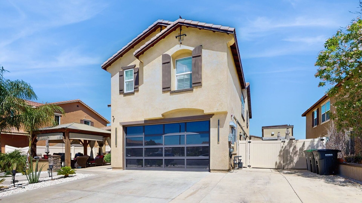 Perris Apartment | Cozy Tiny Home with shared pool, hot tub and grilling area!