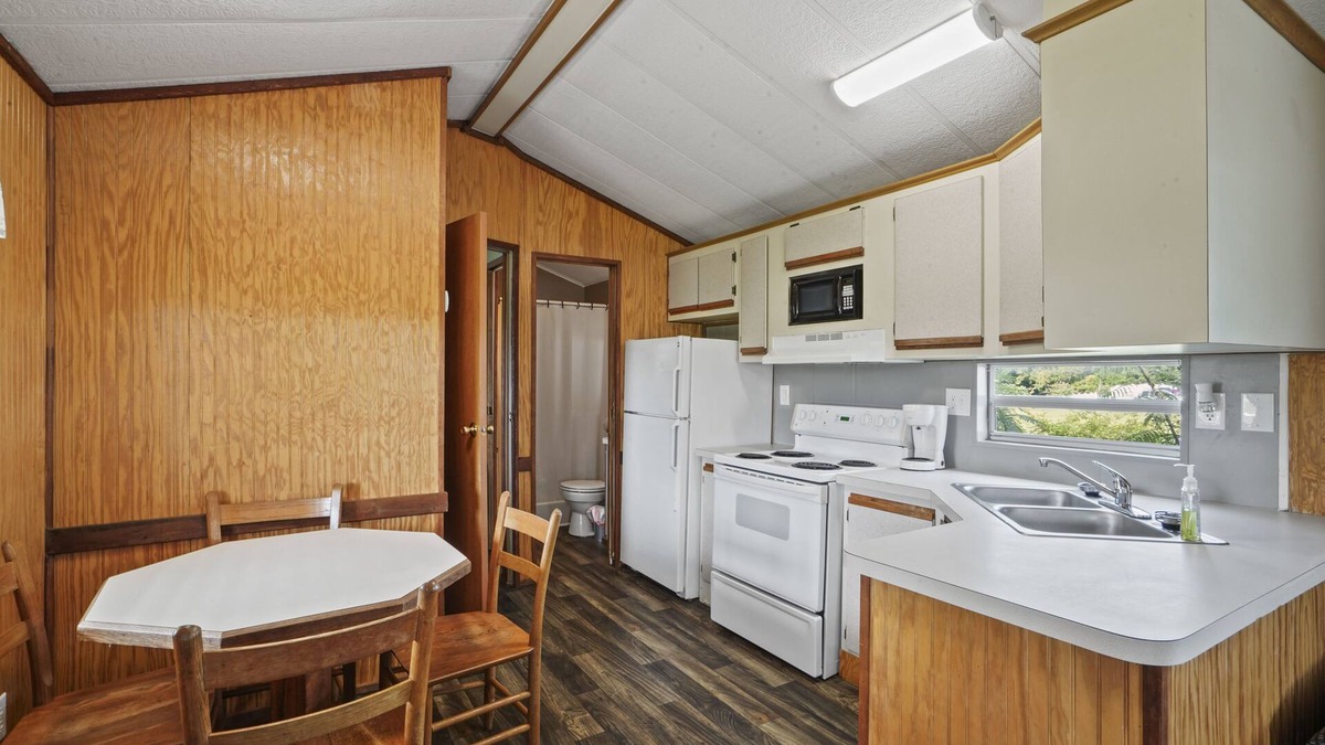Darlington House | Cozy tiny house near Darlington Raceway in South Carolina