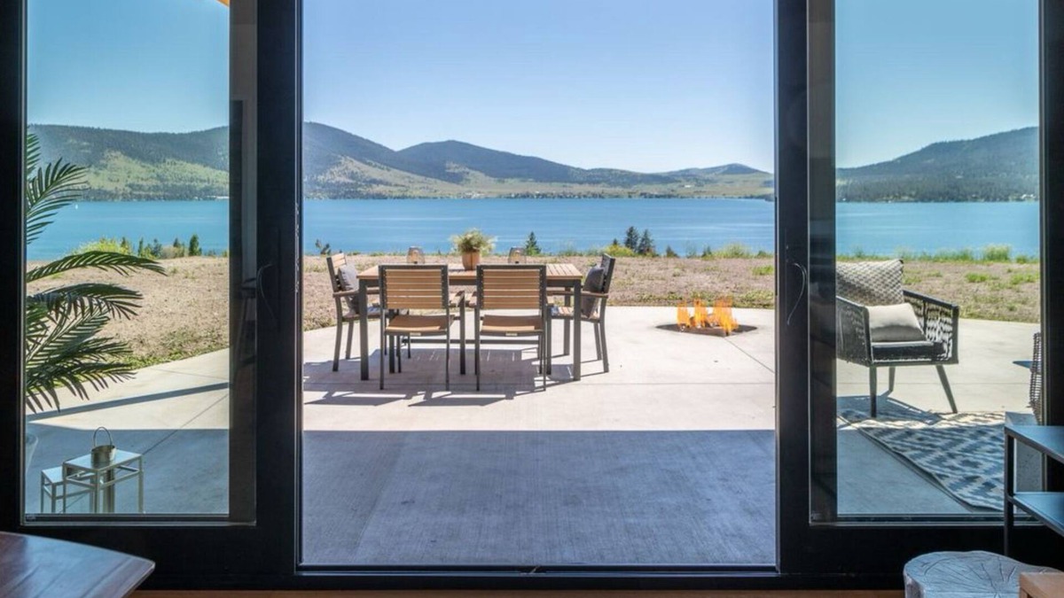 Elmo House | Cozy, Tranquil, & Stunning Lake View Home with Hot Tub, Sauna, and Outdoor Fun!