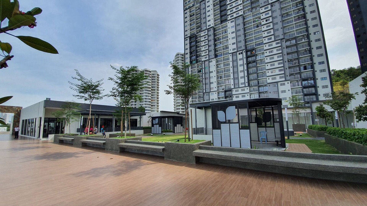 Nilai Condo | Cozy Unit, Free Wifi, Near Malaysia Airport KLIA& KLIA2 (ALF0413)