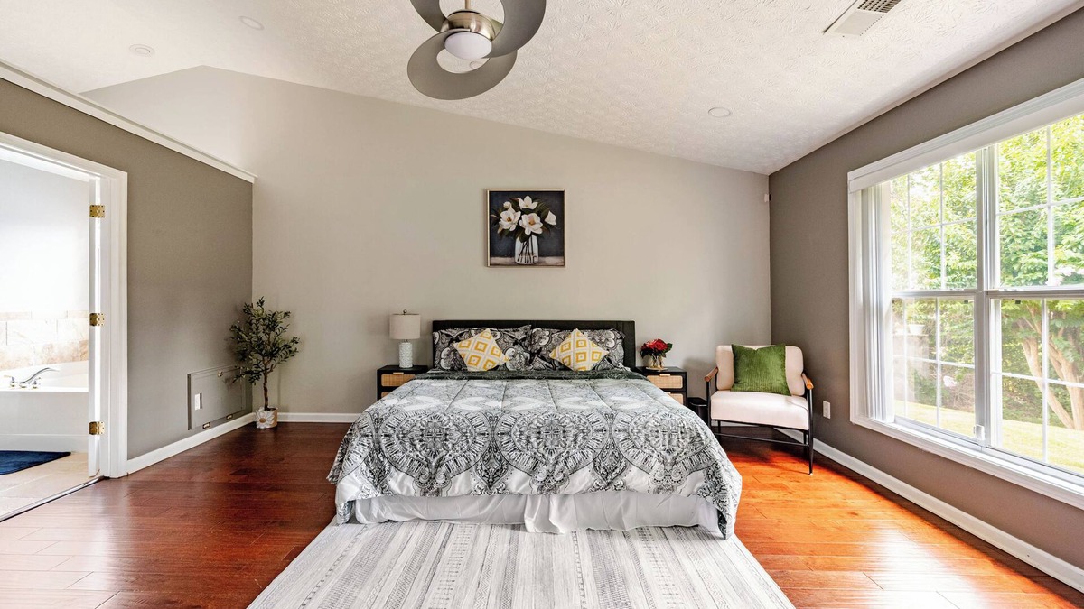 Lilburn House | Cozy Urban Getaway/All KING Beds/Spacious