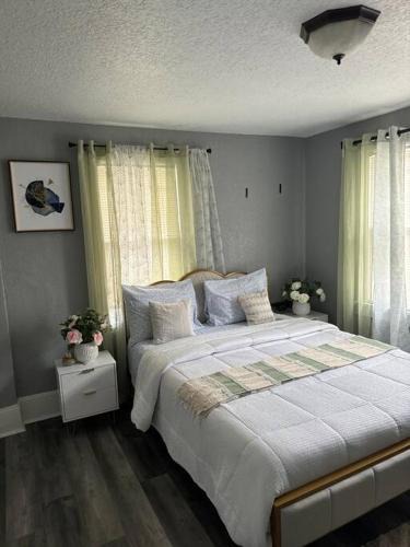 Decatur House | Cozy