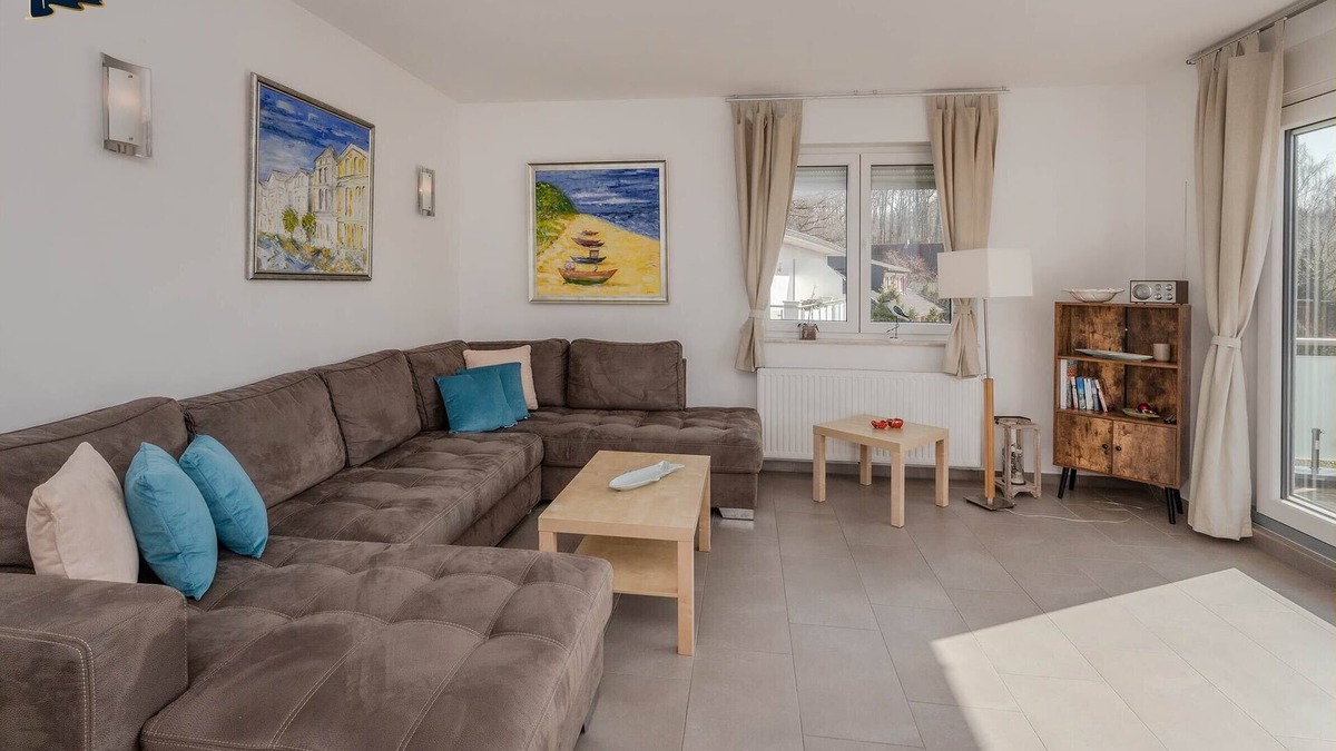 Korswandt Apartment | Cozy vacation apartment in Korswandt on the lake with balcony and lake view