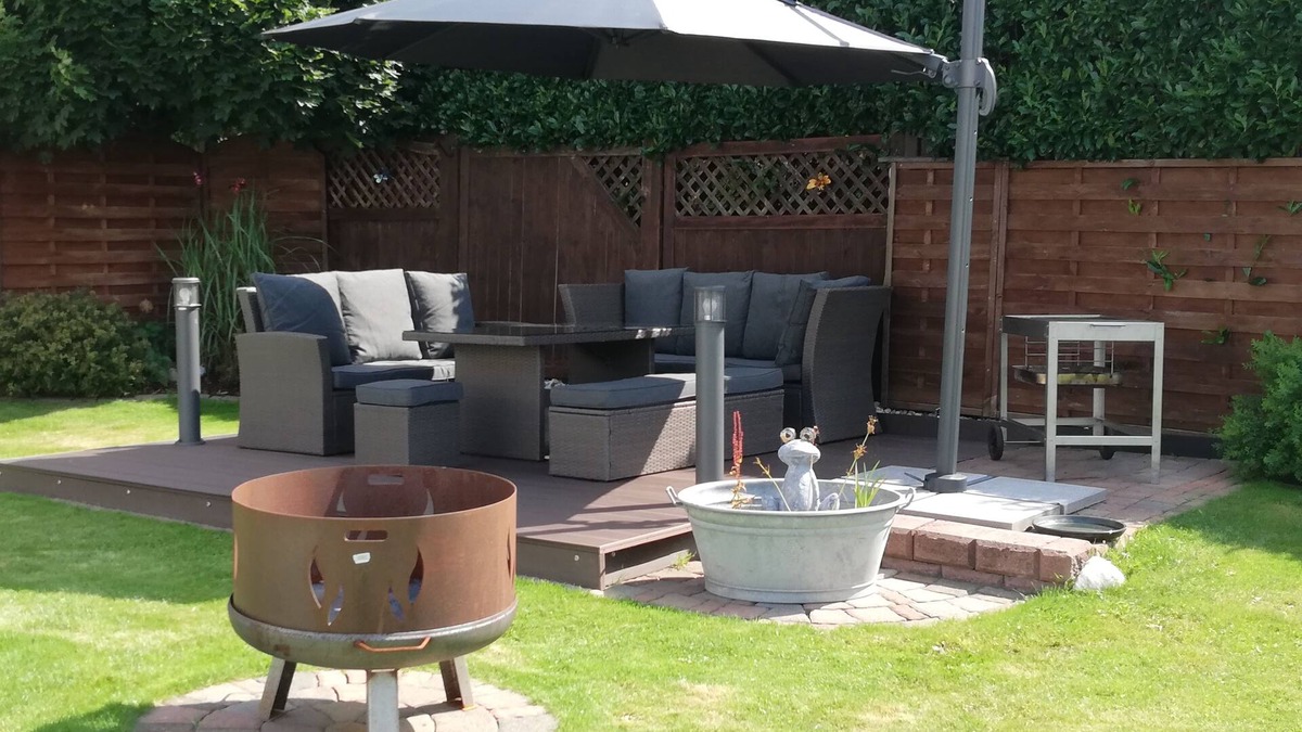 Friedrichsfeld House | Cozy vacation home for up to 8 pers., 4 bathrooms, W- Lan, sauna house, dog allowed