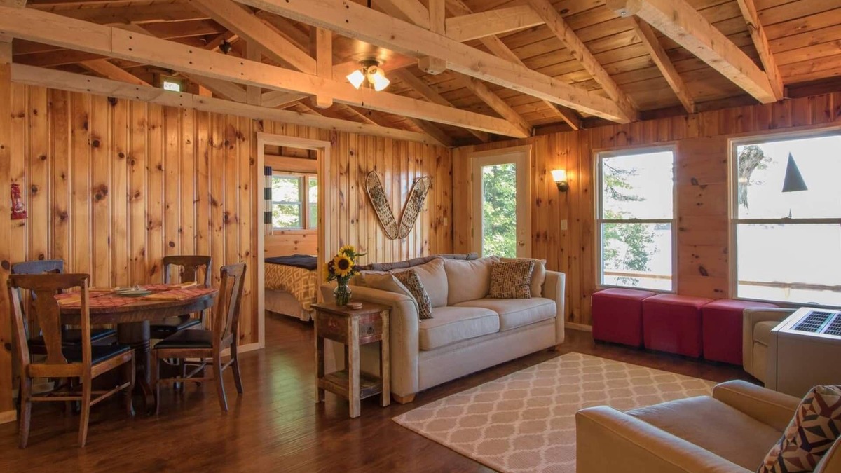 Raymond Cabin | Cozy Waterfront Cabin On Raymond Pond