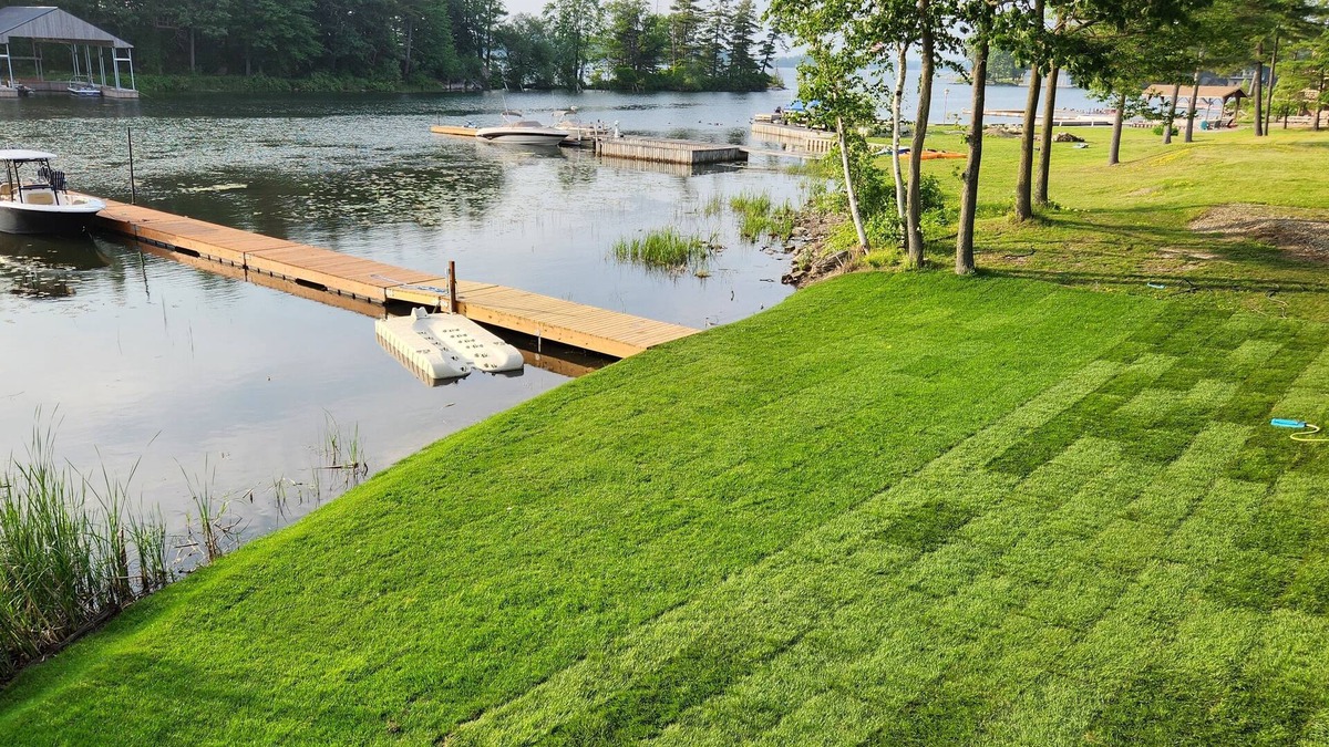 Alexandria Bay House | Cozy waterfront open floor plan home in Alex Bay, NY