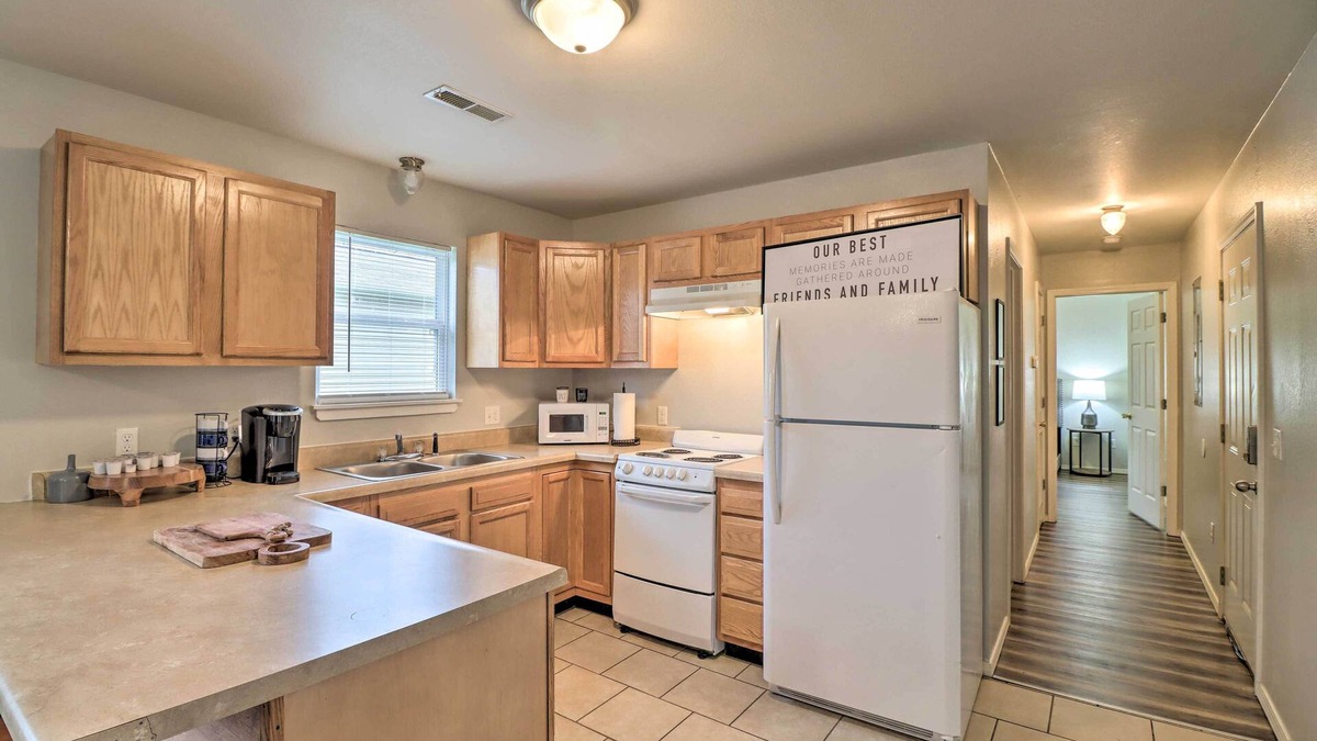West Plains House | Cozy West Plains Home Near Shopping & Dining!