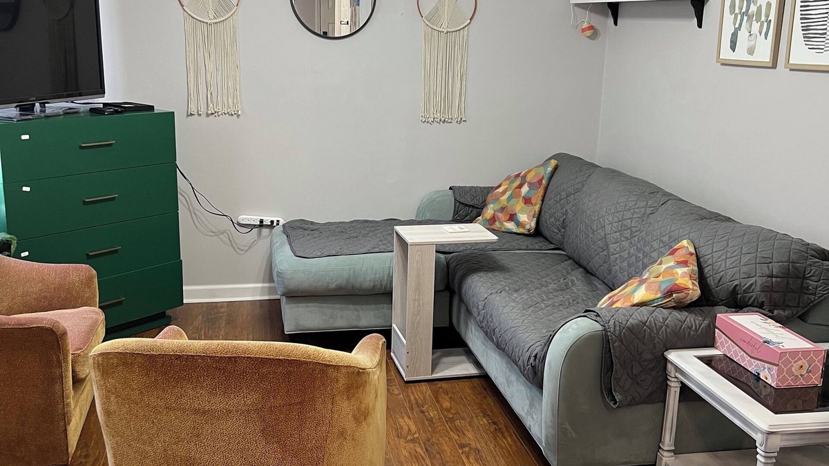 Mooresville House | Cozy whole home in the downtown area. Pet Friendly. nn