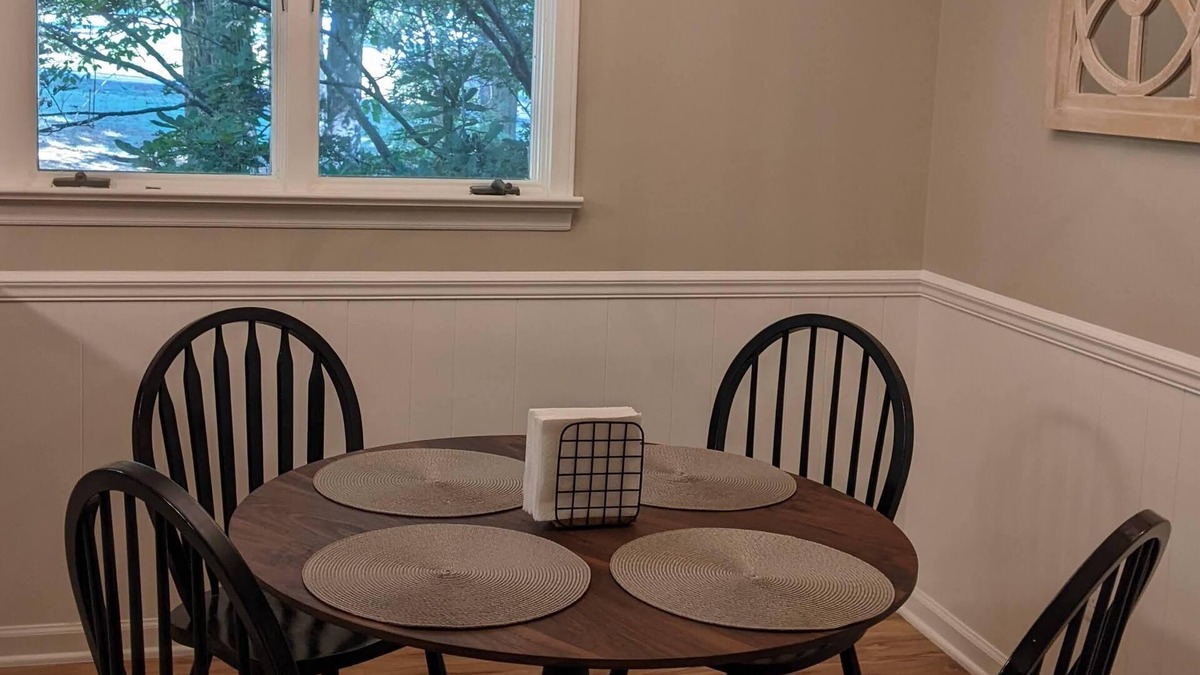 Southeast Raleigh House | Cozy Woodland Retreat 3-bed-2 bath house on 5 acres