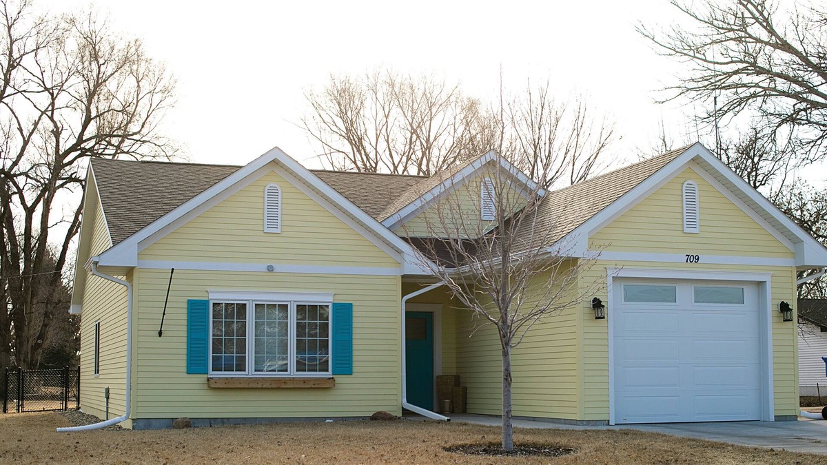 Norfolk House | Cozy yet refined by Waterpark/ball fields and downtown area