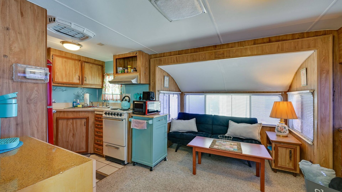 Yuma House | Cozy Yuma Vacation Rental w/Resort Amenities!
