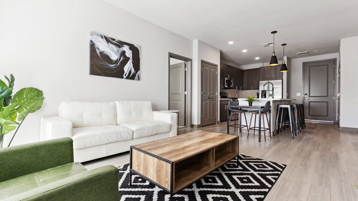 Roosevelt Apartment | Cozysuites PHX RORO Gym, Pool, Pets, Parking! #18