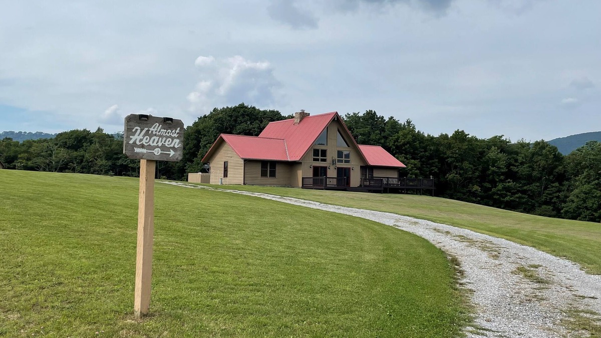 Dryfork House | CR09-Log Home w amazing views! Dolly Sods Nearby