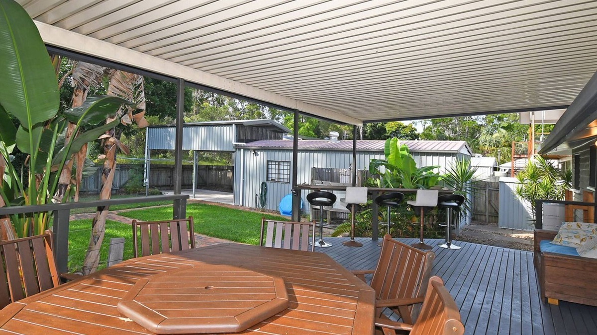 Toogoom House | Crab Shack on Moreton