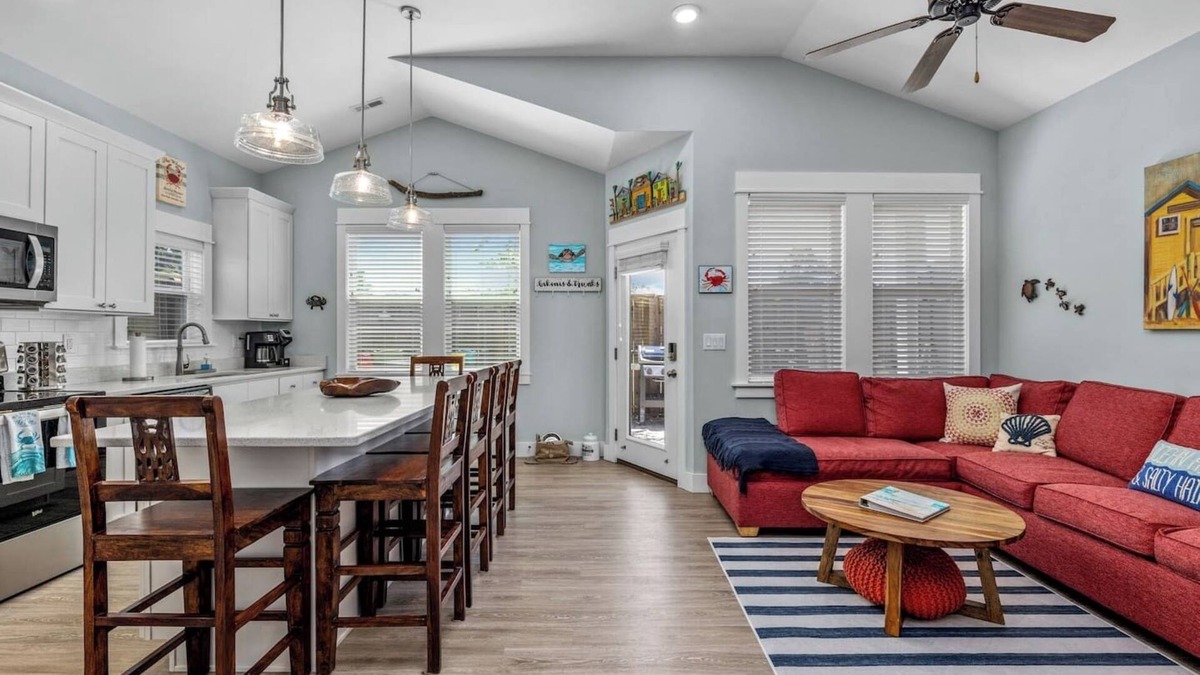 Corolla Light Apartment | CrabaCabana in the Center of Corolla