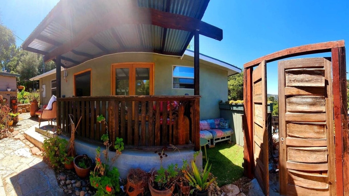 Fernwood House | Craftsman Gem Sparkling Between Mountain & Ocean