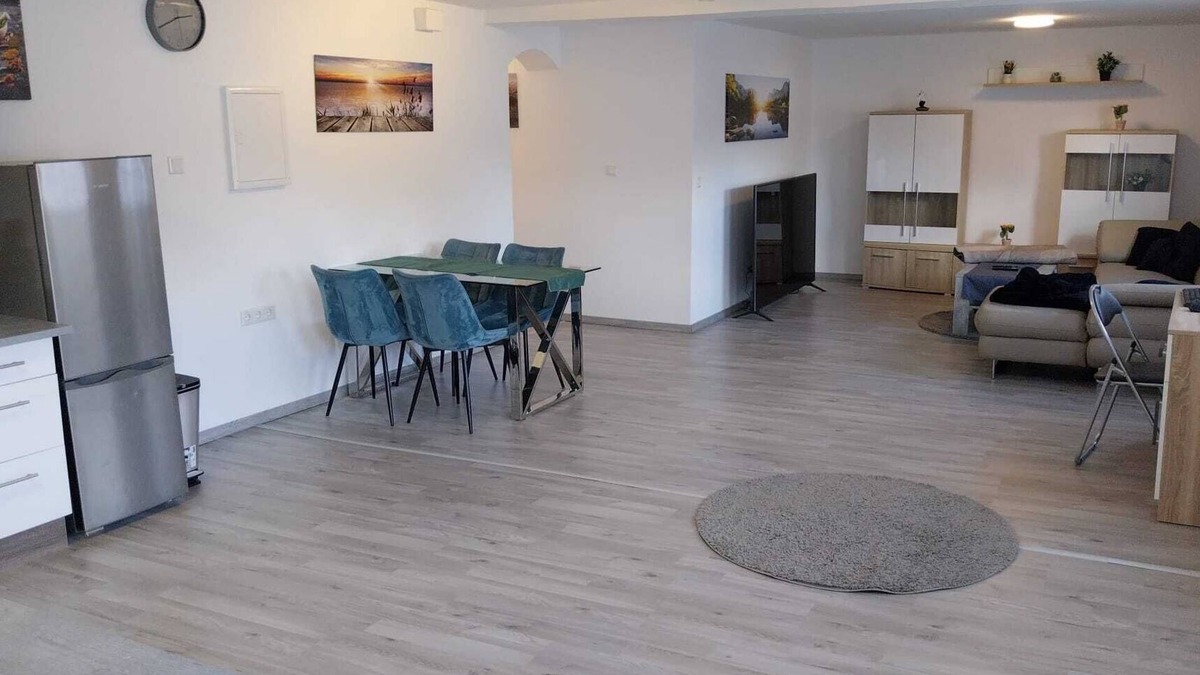 Hamm Apartment | Craftsman/transitional apartment for max. 4 persons