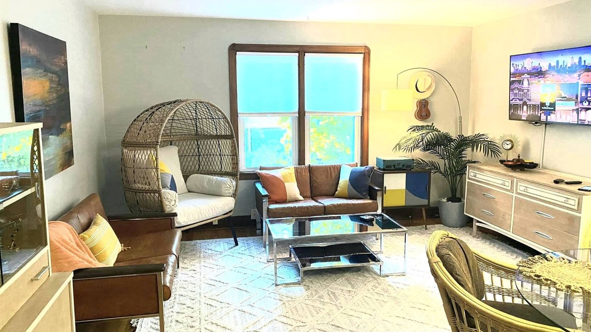 East Aurora Apartment | Craftsman with Private Quaint Relaxing Garden Near Hamlin