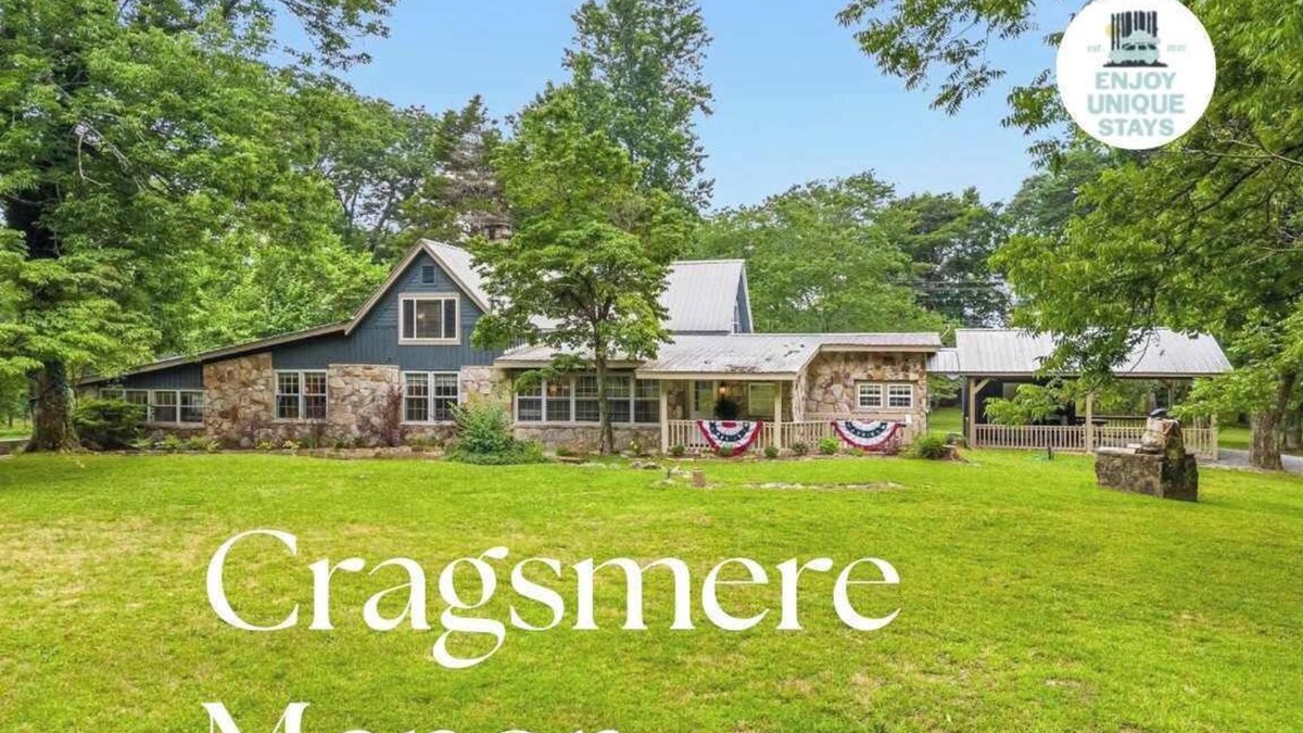 Mentone House | Cragsmere Manor - Luxury Estate & Event Space