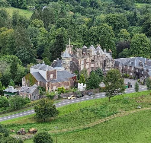 Abercwmboi Hotel | Craig-Y-Nos Castle