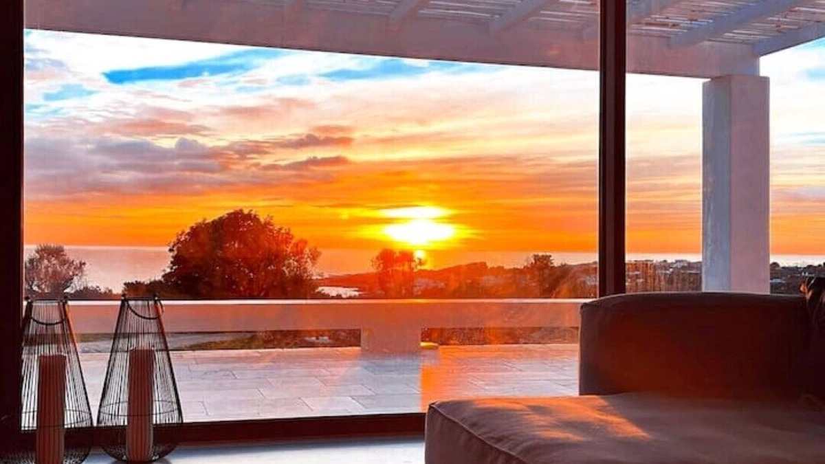 Marina di Felloniche Villa | CREA Villa