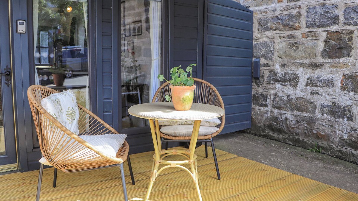 Stornoway Cottage | Creed Cabin