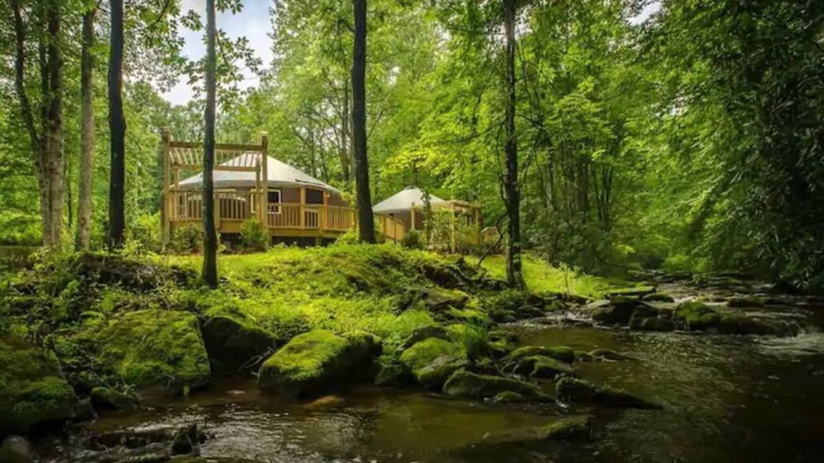Topton House | Creekside Cove Yurt - Creekside Glamping w/Private Hot Tub