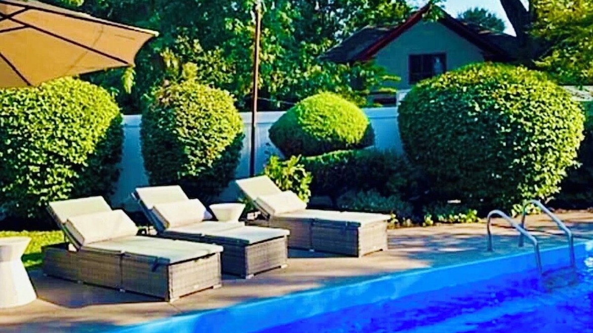 Walla Walla East House | Creekside In-Town Oasis w/POOLn 1.5miles from Downtown