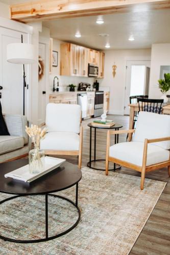 McCammon House | Creekside Rentals Aspen- views hot springs and space
