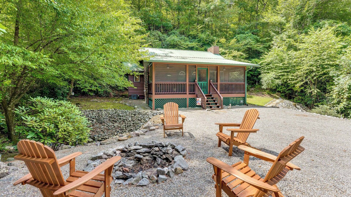 Marble Cabin | Creekside Smokies Cabin 8 Mi to Murphy