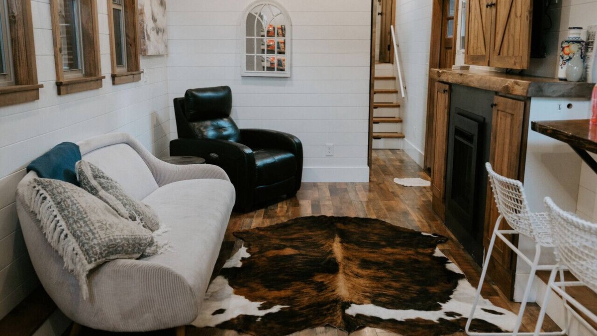 Guerneville House | Creekside Under the Redwoods