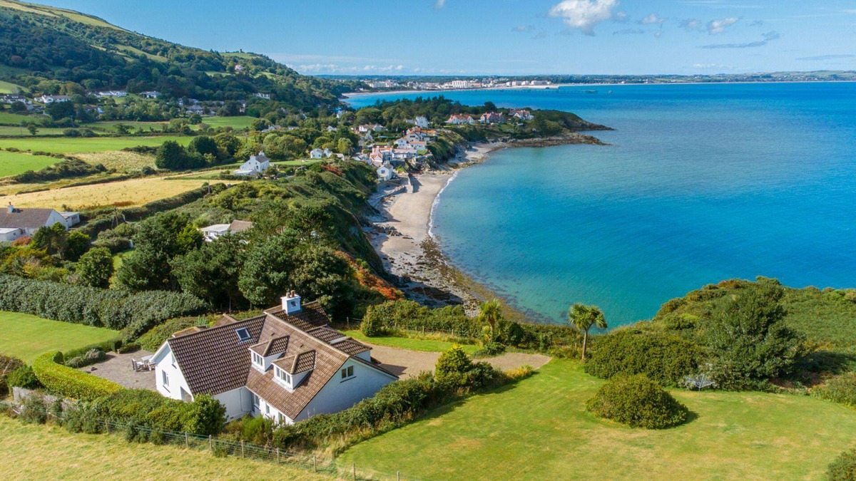 Maughold House | Creggan - a large coastal family holiday home