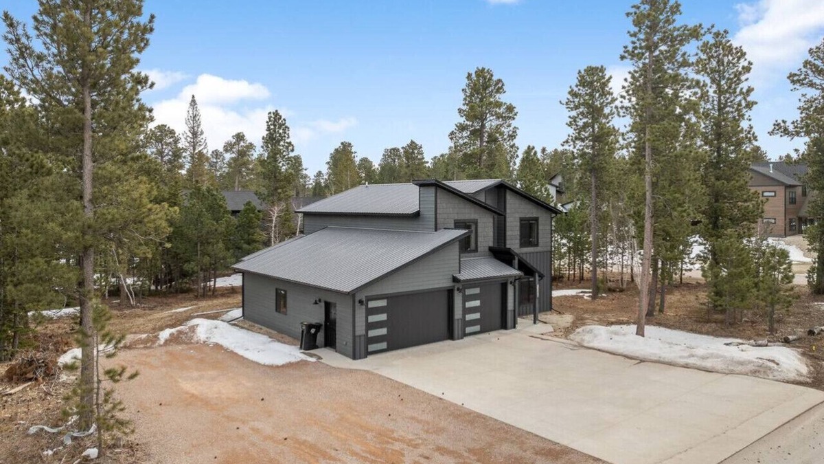 Deadwood House | Crescent Moon Retreat