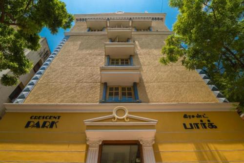 Nungambakkam Hotel | Crescent Park