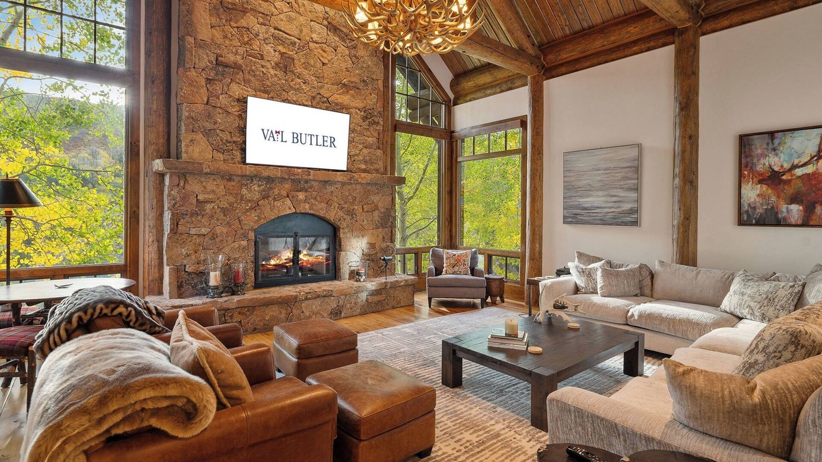 Edwards House | Cresta Lodge by Vail Butler - Ski in/out, Hot Tub, Pool, Amazing Views