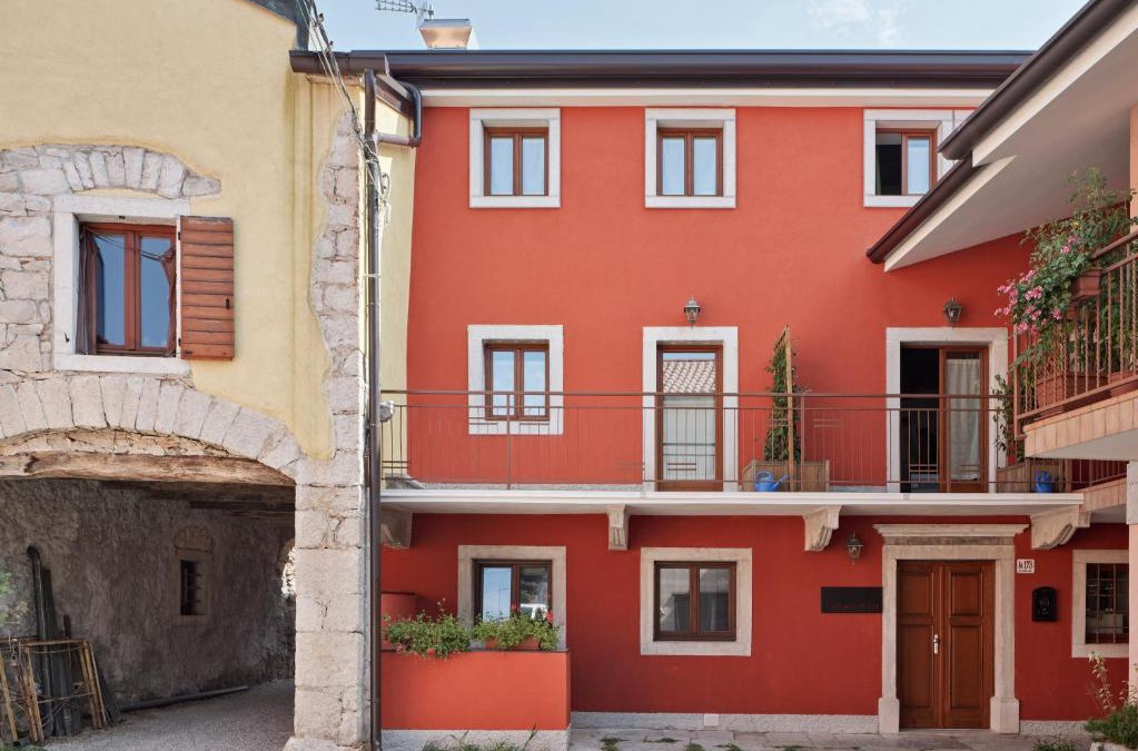 Altipiano Ovest House | Crocevia - Locanda carsica contemporanea