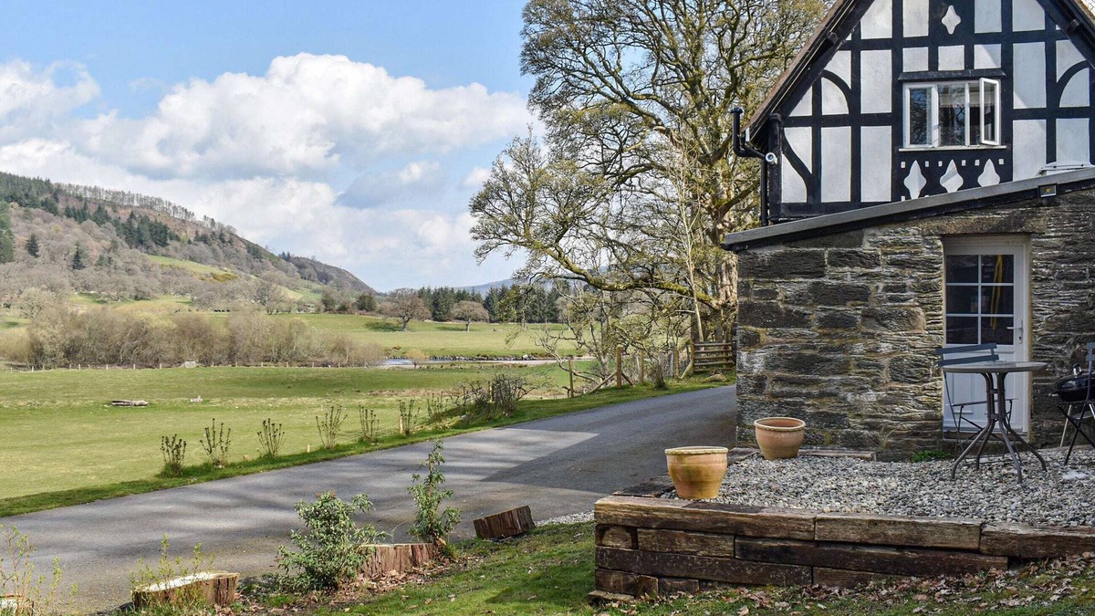 Llandrillo Cottage | Crogen Gatehouse Lodge