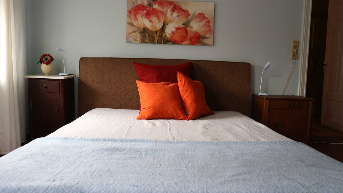 Forst Bed & Breakfast | Crossen an der Oder - Historisches Backsteinhaus im Naturgarten