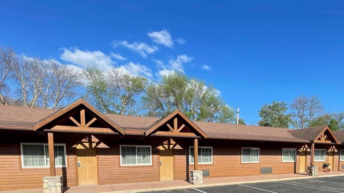 Fort Dodge Hotel | Crossroads Hotel and Event Center