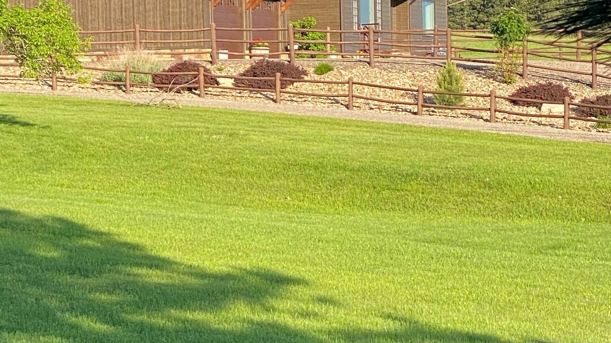 Spearfish Cabin | Crow Peak’s Last Best Place. (Sleeps 8)