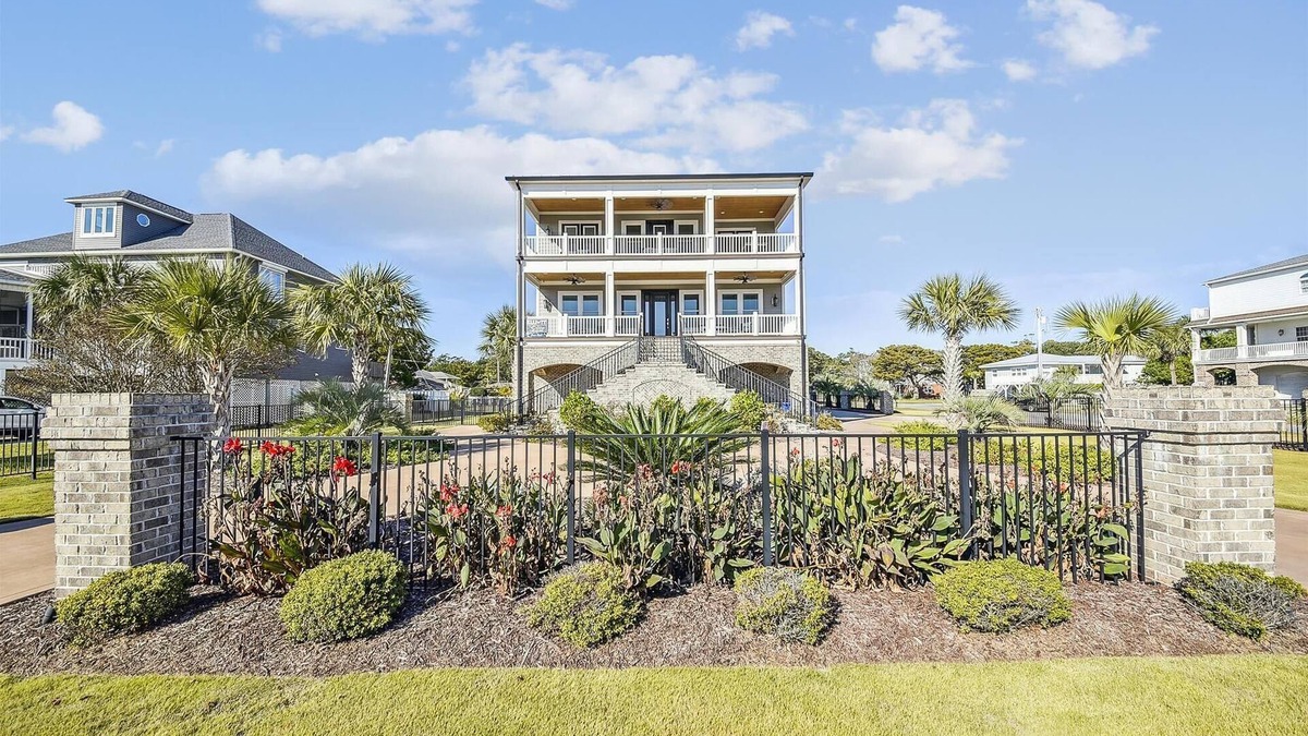 Ocean Drive House | Crown Royal - 7 BR Luxury Home w/Pool, Hot Tub, & Game Room