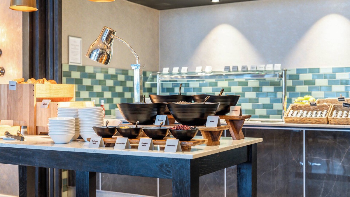 Dyce Hotel | Crowne Plaza Aberdeen Airport by IHG