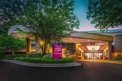 Peachtree City Hotel | Crowne Plaza Atlanta SW - Peachtree City by IHG