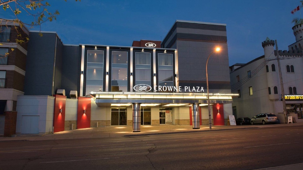 Kitchener Hotel | Crowne Plaza Kitchener-Waterloo by IHG