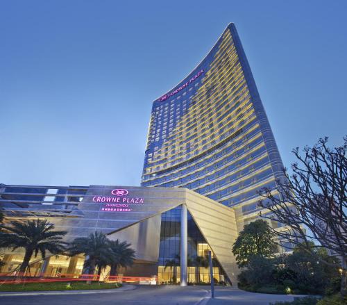 Longwen District Hotel | Crowne Plaza Zhangzhou by IHG