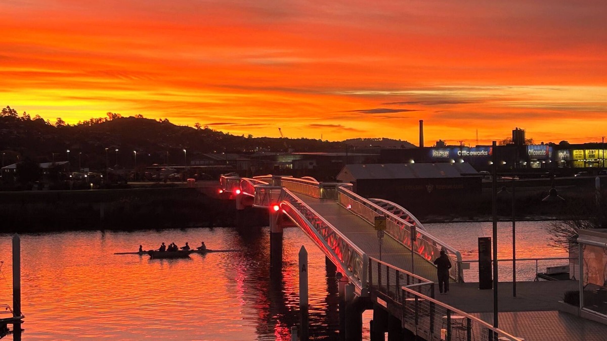 Invermay Cottage | Crystal Cottage, Netflix, Close to HAWKS & city