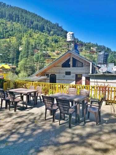 Jibhi House | Crystal Mountain Jibhi