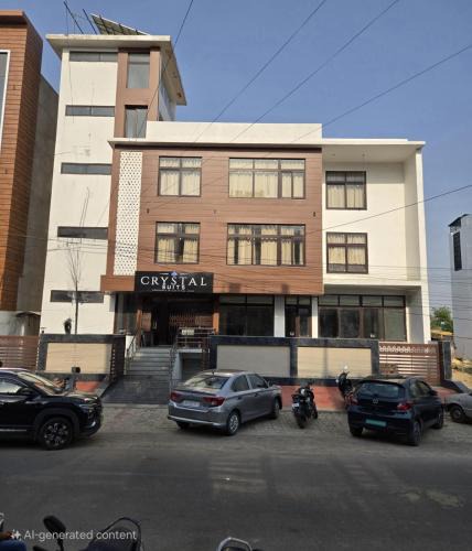 Gomti Nagar Hotel | Crystal Suites